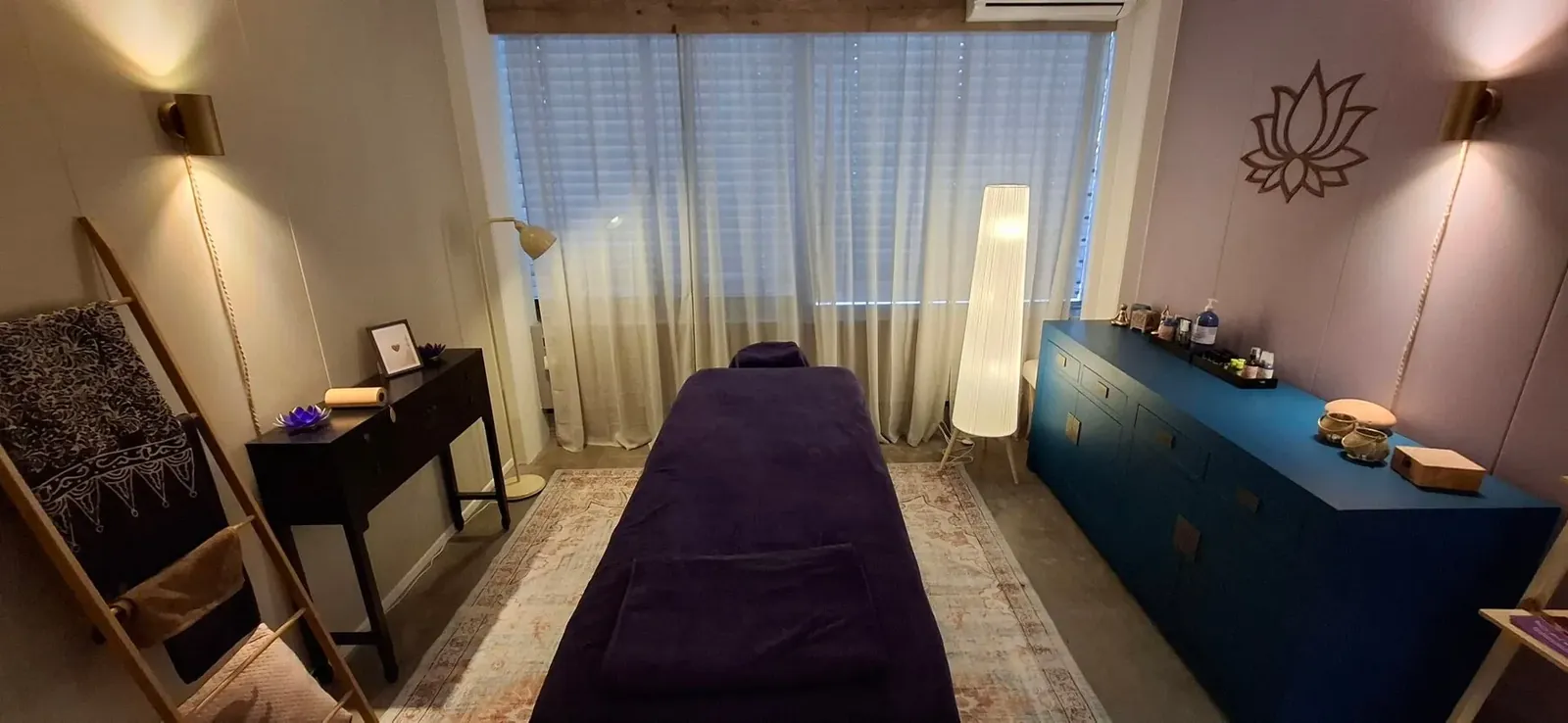 De sfeervolle behandelruimte van Guasha Therapie Uden